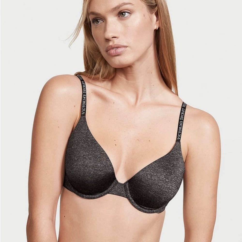 🆕 Victoria Secret Bra 40 D